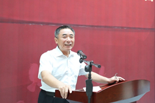 威尼斯欢乐娱人v3676第二医院党委书记袁魁昌主持仪式.jpg 威尼斯欢乐娱人v3676第二医院党委书记袁魁昌主持仪式.jpg